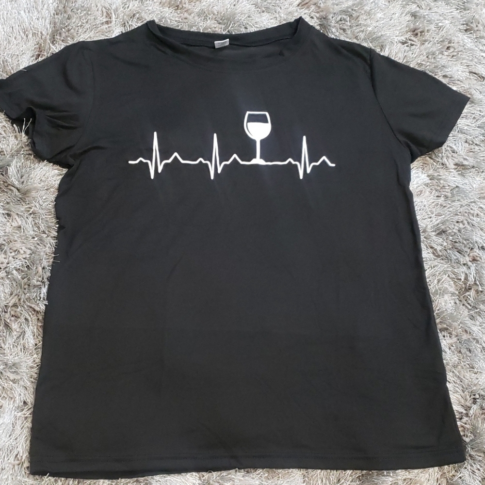 🍷Wine Graphic Tee